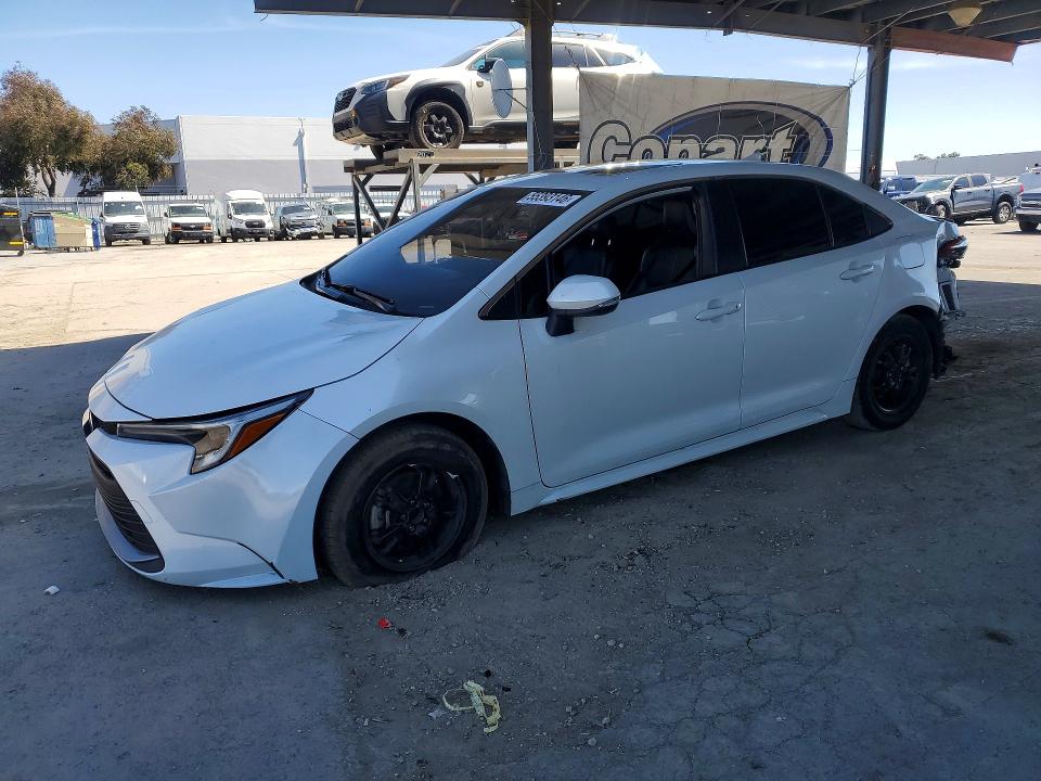 Продажа на аукционе авто 2023 Toyota Corolla Hybrid, vin: JTDBCMFE6P3012771, номер лота: 55393146