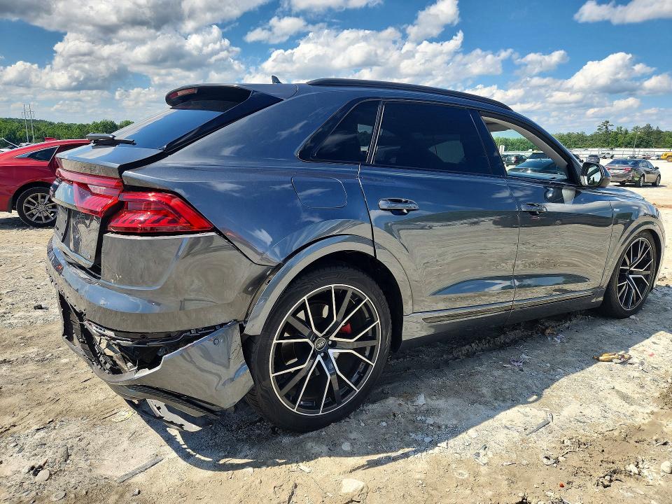 57939996 :رقم المزاد ، WA1FVAF14MD033111 vin ، 2021 Audi Q8 مزاد بيع