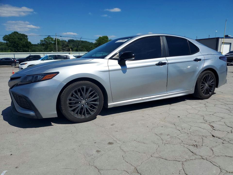2022 Toyota Camry მანქანა იყიდება აუქციონზე, vin: 4T1G11AK4NU021978, აუქციონის ნომერი: 56123886