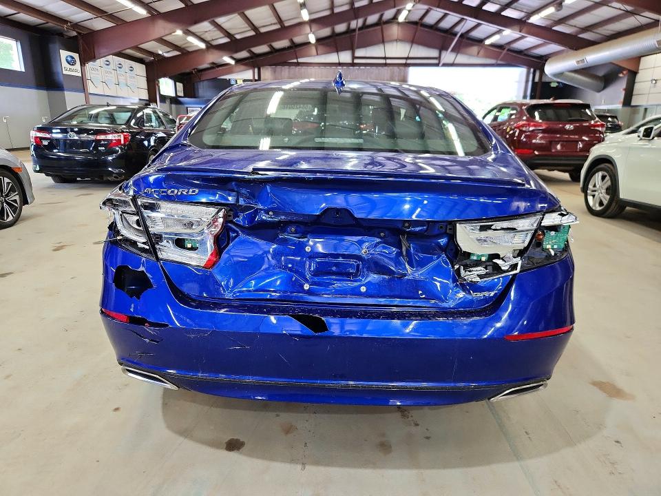 Продажа на аукционе авто 2018 Honda Accord, vin: 1HGCV1F33JA139705, номер лота: 55425046