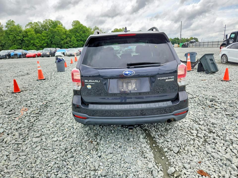2017 Subaru Forester მანქანა იყიდება აუქციონზე, vin: JF2SJAJC8HH810978, აუქციონის ნომერი: 57905166