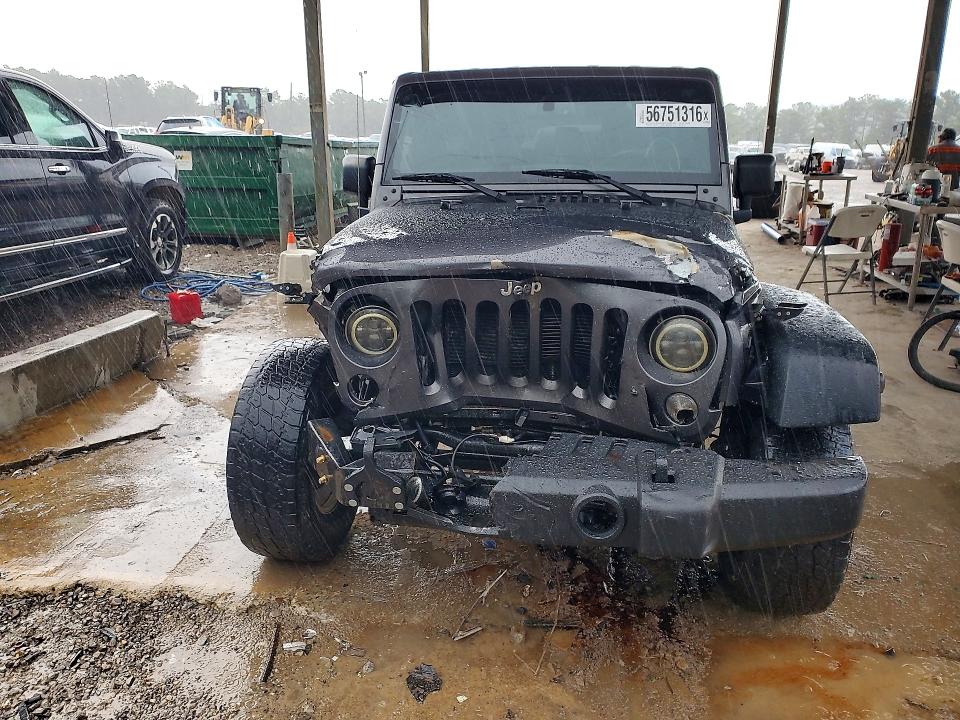 56751316 :رقم المزاد ، 1C4BJWDG4HL681712 vin ، 2017 Jeep Wrangler Unlimited مزاد بيع