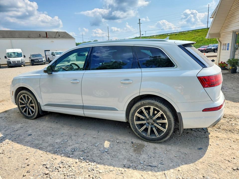 Продаж на аукціоні авто 2017 Audi Q7, vin: WA1LAAF77HD014139, номер лоту: 59026426