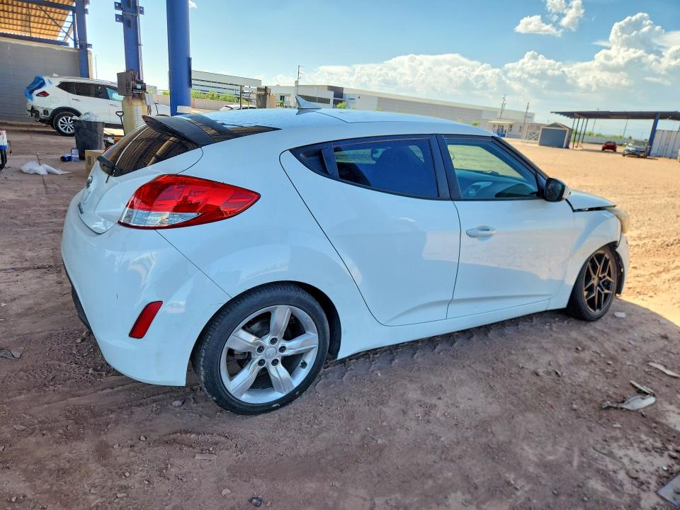 2015 Hyundai Veloster მანქანა იყიდება აუქციონზე, vin: KMHTC6AD6FU230874, აუქციონის ნომერი: 56723306