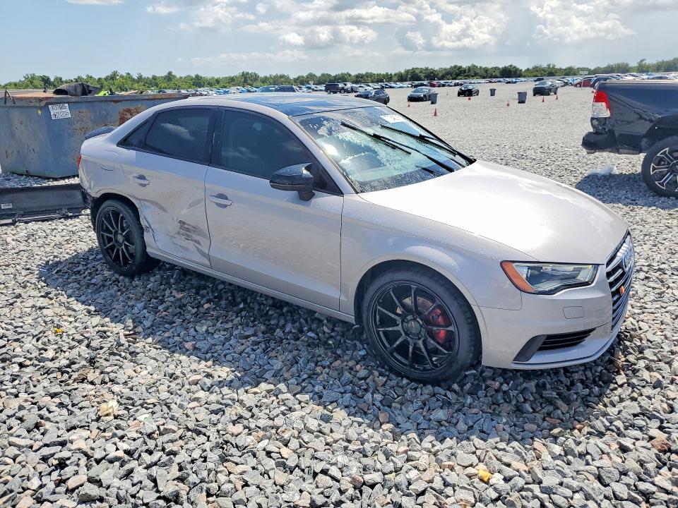 77248015 :رقم المزاد ، WAUAJGFFXF1078730 vin ، 2015 Audi A3 مزاد بيع