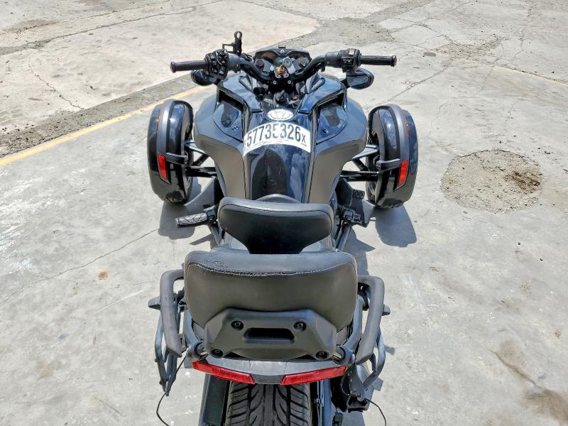 57735326 :رقم المزاد ، 2BXRDDD26GV000459 vin ، 2016 Can-am Spyder Roadster مزاد بيع