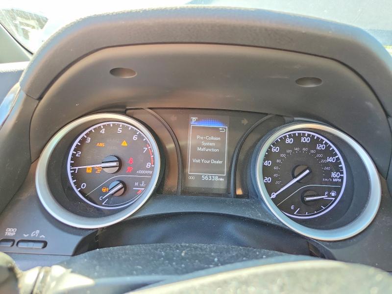 54461906 :رقم المزاد ، 4T1C11AK7NU676229 vin ، 2022 Toyota Camry مزاد بيع