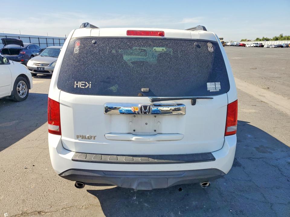 55740746 :رقم المزاد ، 5FNYF3H41CB043388 vin ، 2012 Honda Pilot مزاد بيع