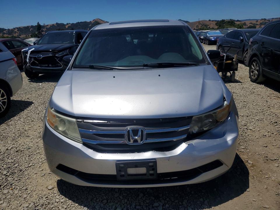 58244726 :رقم المزاد ، 5FNRL5H64BB072960 vin ، 2011 Honda Odyssey مزاد بيع