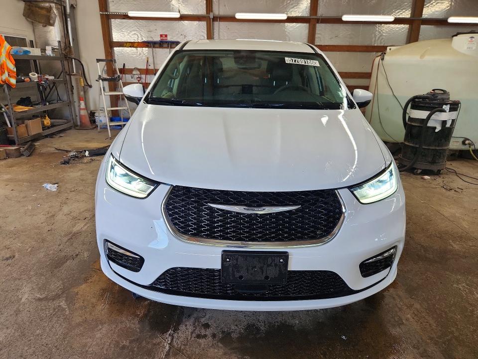 Продаж на аукціоні авто 2023 Chrysler Pacifica, vin: 2C4RC1L77PR618395, номер лоту: 57769186