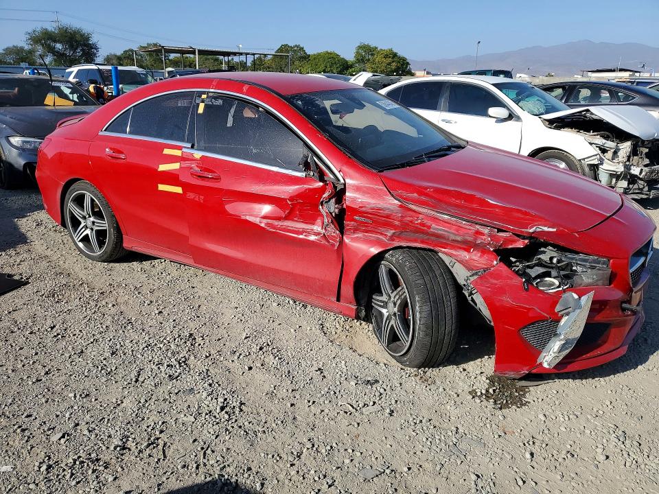 53644846 :رقم المزاد ، WDDSJ4EB9FN187411 vin ، 2015 Mercedes-benz Cla مزاد بيع