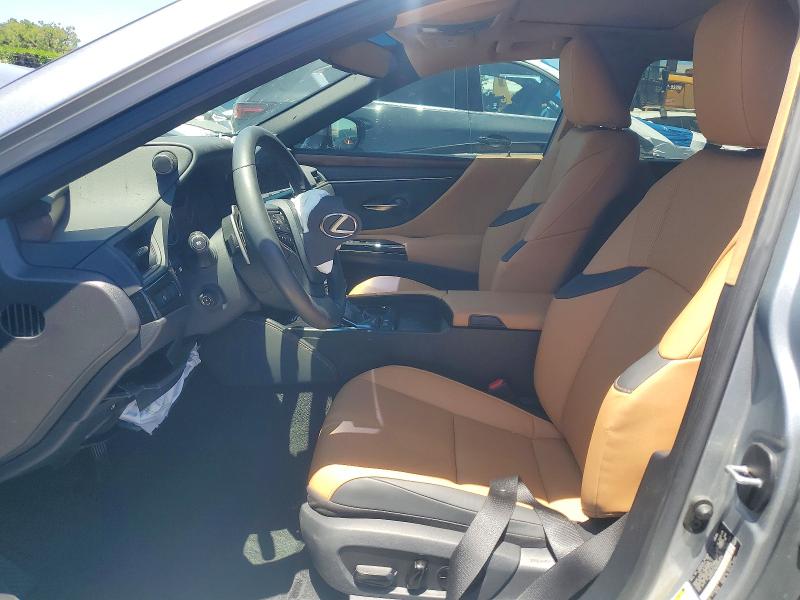 57051256 :رقم المزاد ، 58ADA1C16SU063676 vin ، 2025 Lexus Es 300h مزاد بيع