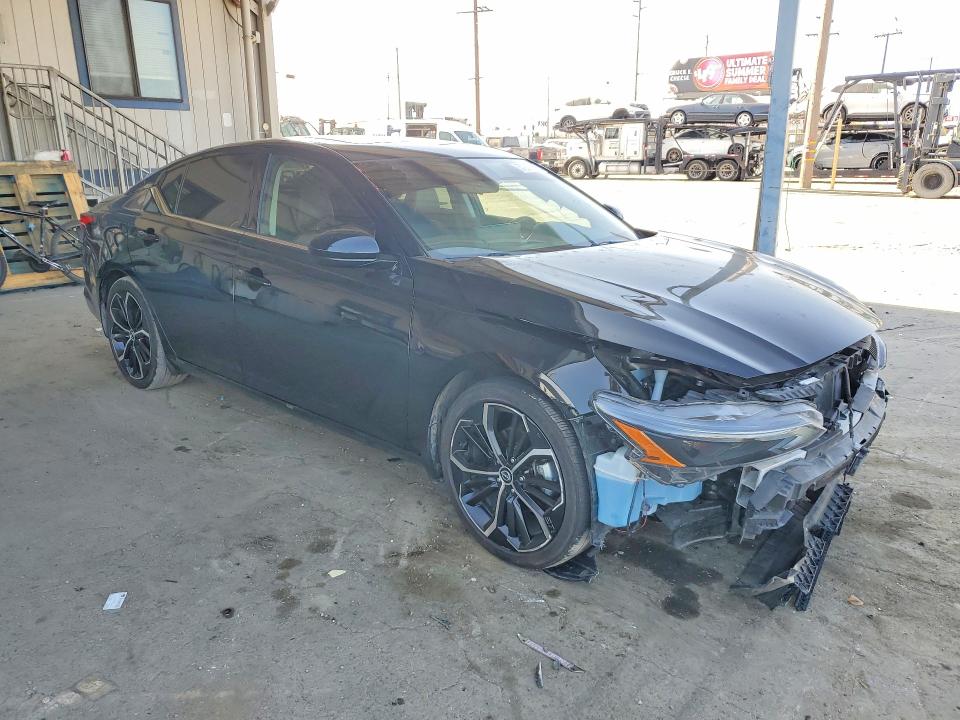 57253916 :رقم المزاد ، 1N4BL4CV3PN349784 vin ، 2023 Nissan Altima مزاد بيع