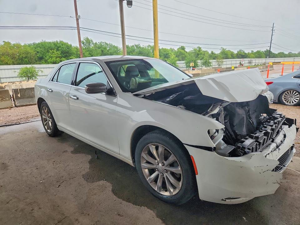 55435716 :رقم المزاد ، 2C3CCAKG0LH124570 vin ، 2020 Chrysler 300 مزاد بيع