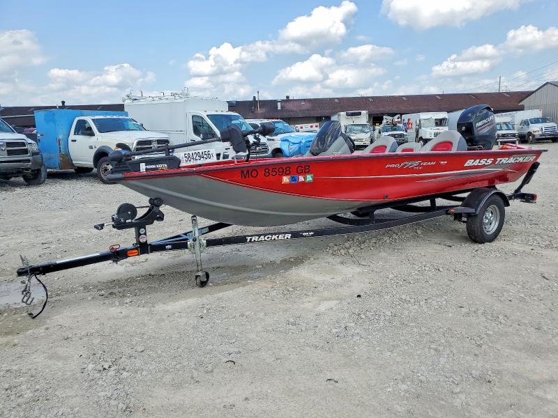 58429456 :رقم المزاد ، BUJ00293E415 vin ، 2015 Tracker Tracker Marine 175tx مزاد بيع