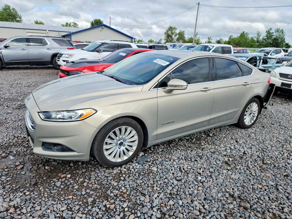 58231576 :رقم المزاد ، 3FA6P0LU6FR197985 vin ، 2015 Ford Fusion مزاد بيع