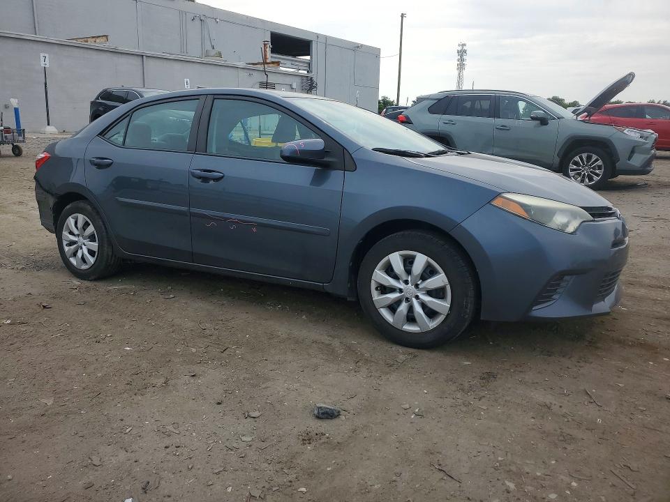 56614526 :رقم المزاد ، 2T1BURHE3FC368883 vin ، 2015 Toyota Corolla مزاد بيع