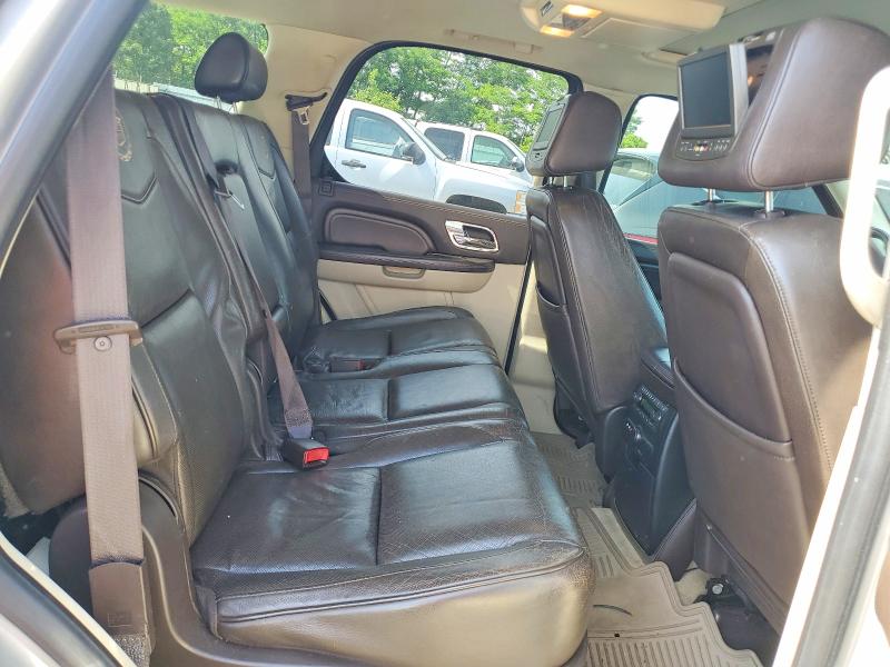 55860186 :رقم المزاد ، 1GYUKFEJ3AR199004 vin ، 2010 Cadillac Escalade مزاد بيع