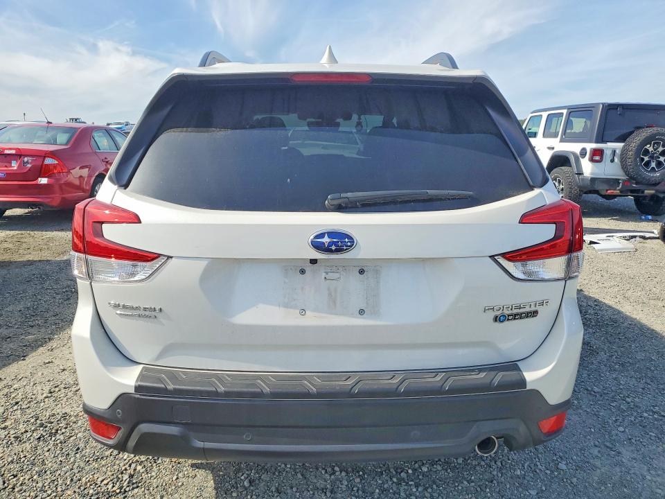 Продаж на аукціоні авто 2021 Subaru Forester, vin: JF2SKAUC3MH542358, номер лоту: 55558976