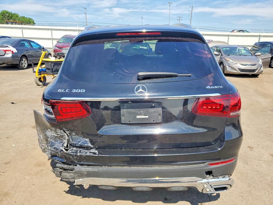 56073246 :رقم المزاد ، WDC0G8EB2LF704216 vin ، 2020 Mercedes-benz Glc مزاد بيع