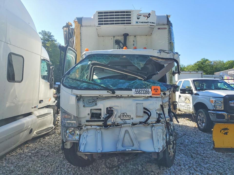 55823366 :رقم المزاد ، 54DC4W1B8LS801347 vin ، 2020 Isuzu Npr Hd مزاد بيع