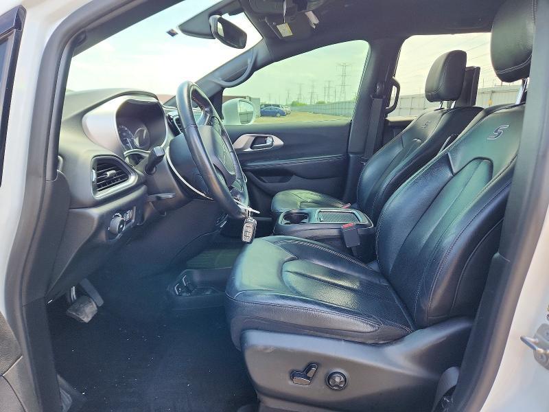 59201106 :رقم المزاد ، 2C4RC1EG3KR589905 vin ، 2019 Chrysler Pacifica مزاد بيع