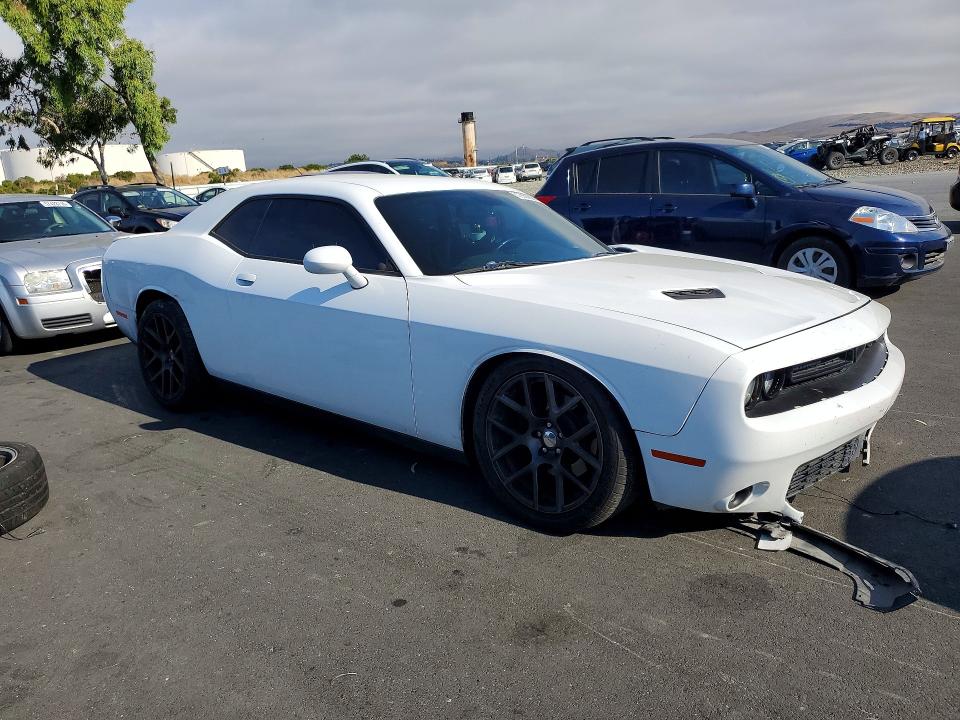 57392456 :رقم المزاد ، 2C3CDZBT2GH172344 vin ، 2016 Dodge Challenger مزاد بيع