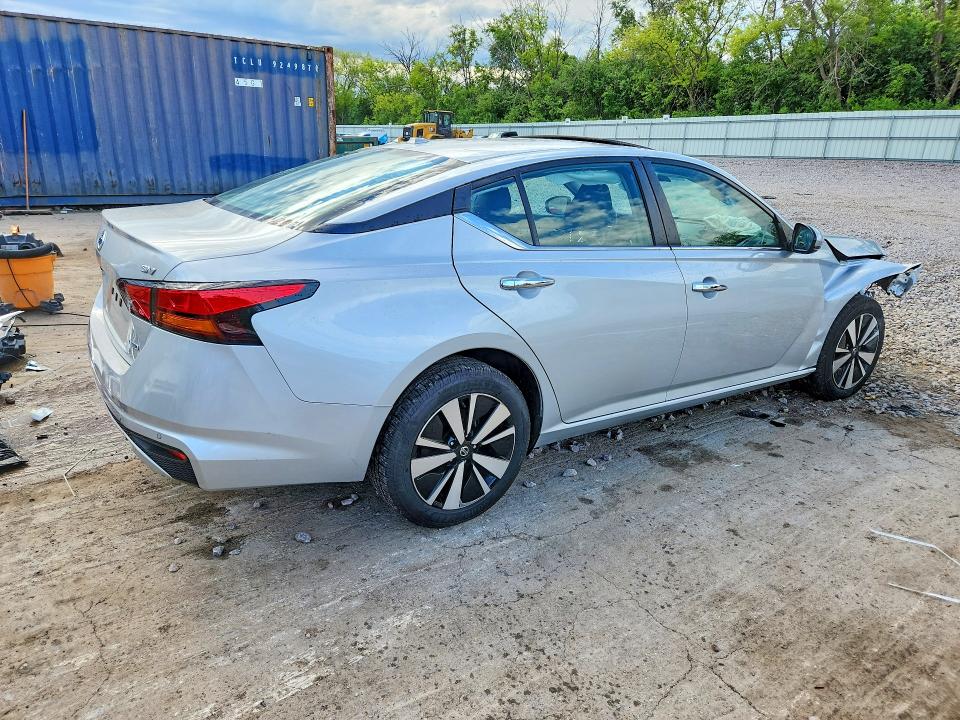 56767536 :رقم المزاد ، 1N4BL4DW2NN368976 vin ، 2022 Nissan Altima مزاد بيع