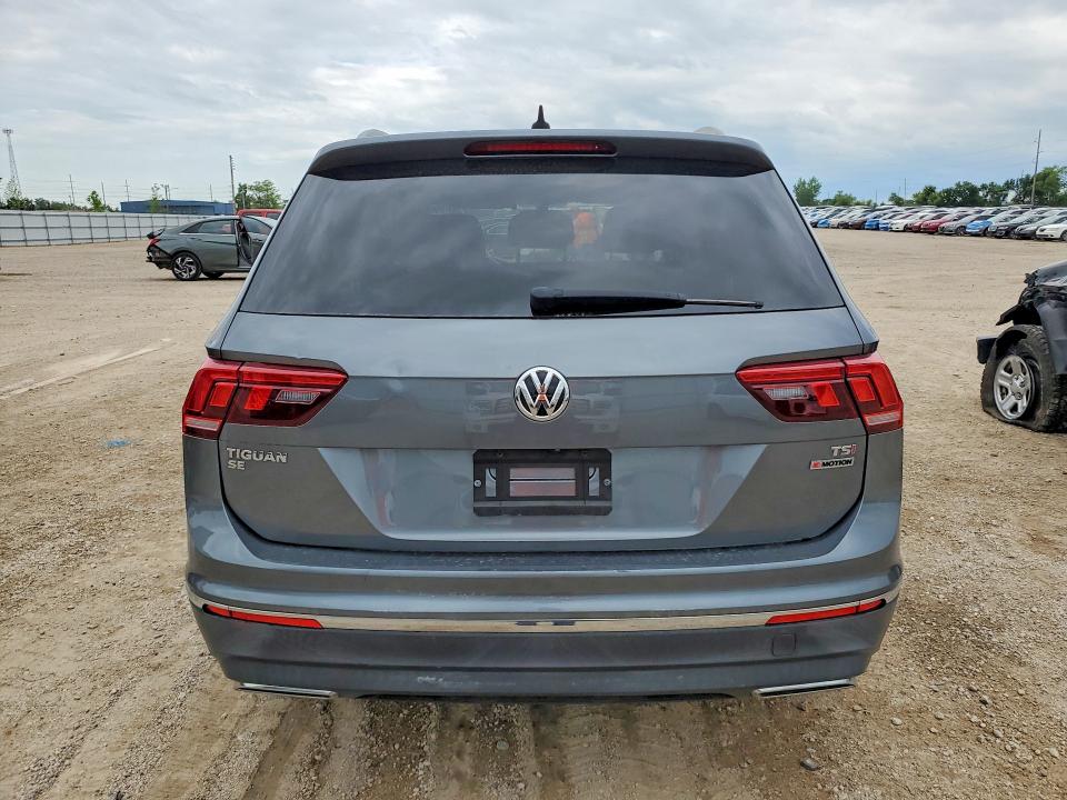 Продажа на аукционе авто 2018 Volkswagen Tiguan, vin: 3VV2B7AX7JM172694, номер лота: 58420906