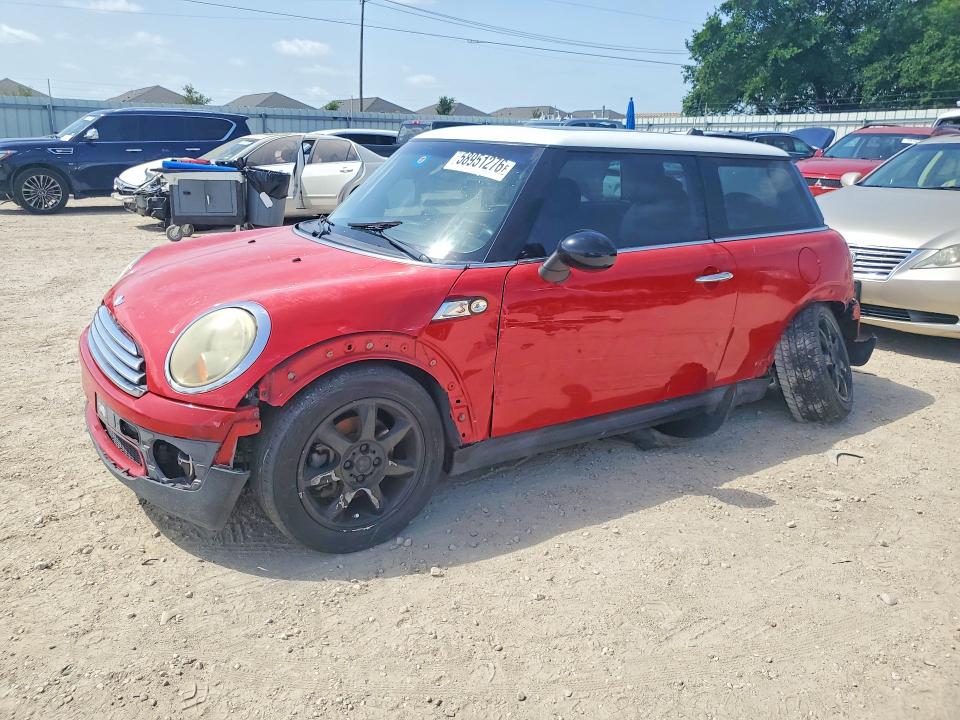 Auction sale of the 2008 Mini Cooper, vin: WMWMF33538TU66053, lot number: 58951276