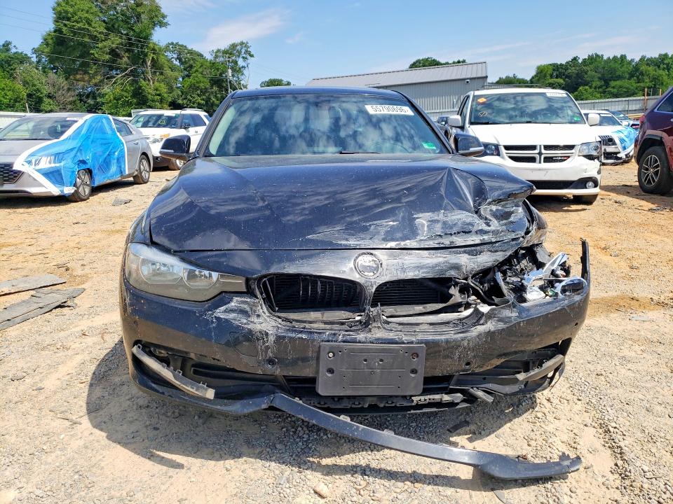 55790696 :رقم المزاد ، WBA8A3C30HK692958 vin ، 2017 Bmw 320 مزاد بيع