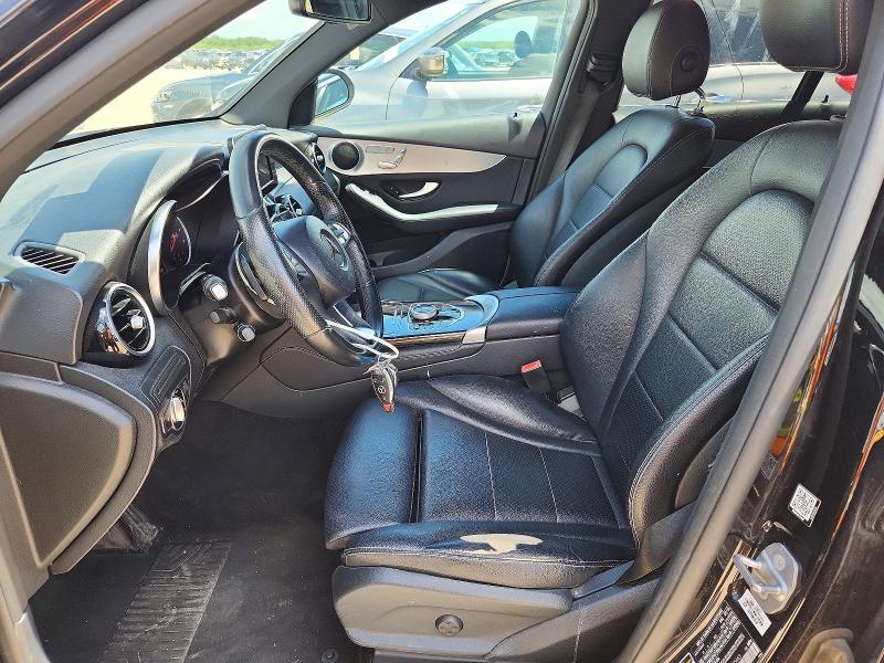 57370216 :رقم المزاد ، WDC0G4JB3HF135463 vin ، 2017 Mercedes-benz Glc مزاد بيع