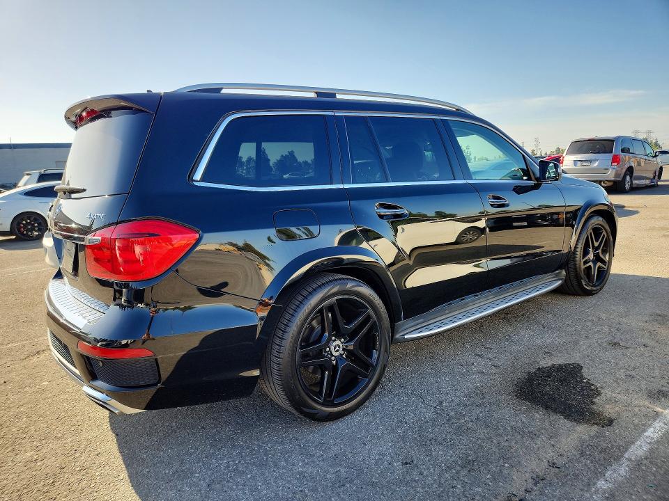 Продажа на аукционе авто 2015 Mercedes-benz Gl, vin: 4JGDF7DE1FA594188, номер лота: 57190606