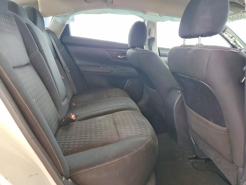 2018 Nissan Altima მანქანა იყიდება აუქციონზე, vin: 1N4AL3AP8JC233607, აუქციონის ნომერი: 57188066