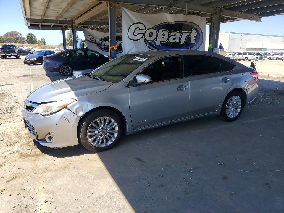 55796306 :رقم المزاد ، 4T1BD1EB7FU041574 vin ، 2015 Toyota Avalon Hybrid مزاد بيع
