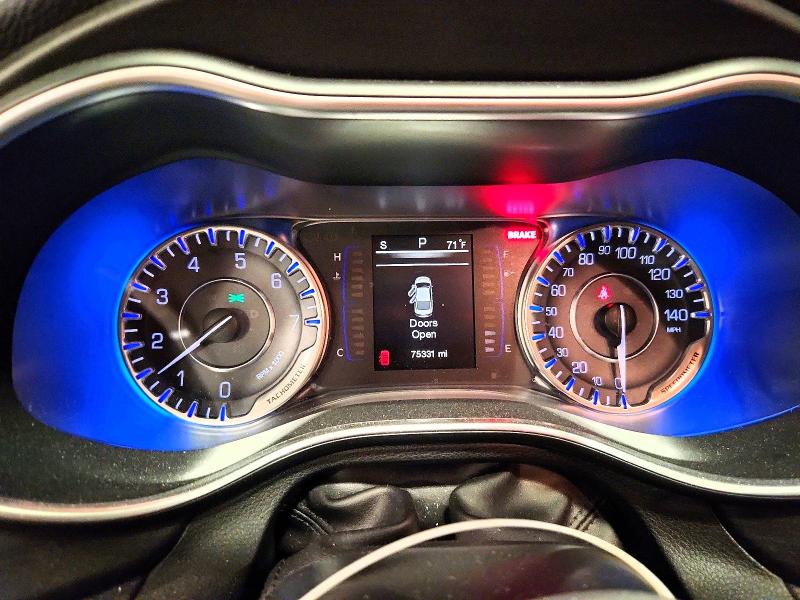 2015 Chrysler 200 მანქანა იყიდება აუქციონზე, vin: 1C3CCCABXFN534967, აუქციონის ნომერი: 57170736