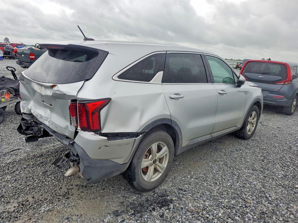 Продажа на аукционе авто 2022 Kia Sorento, vin: 5XYRG4LC2NG088163, номер лота: 57400346