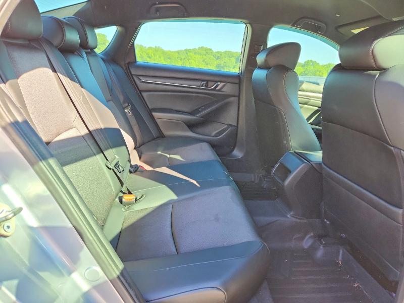 Auction sale of the 2020 Honda Accord, vin: 1HGCV1F39LA125844, lot number: 55948236