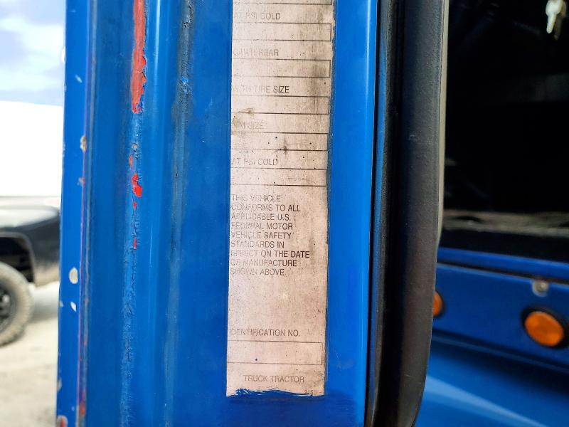 Продажа на аукционе авто 2002 Kenworth T2000, vin: 1XKTDB9X12J893679, номер лота: 54839266