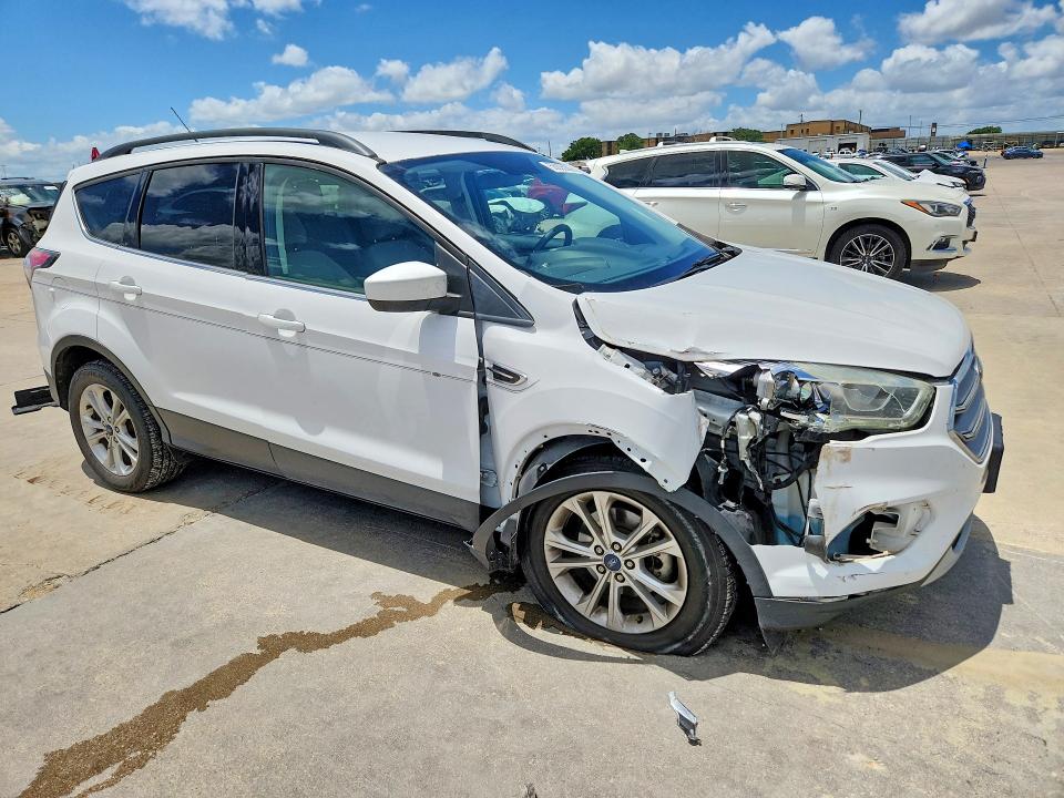 Продаж на аукціоні авто 2017 Ford Escape, vin: 1FMCU0GD4HUB42829, номер лоту: 56835596