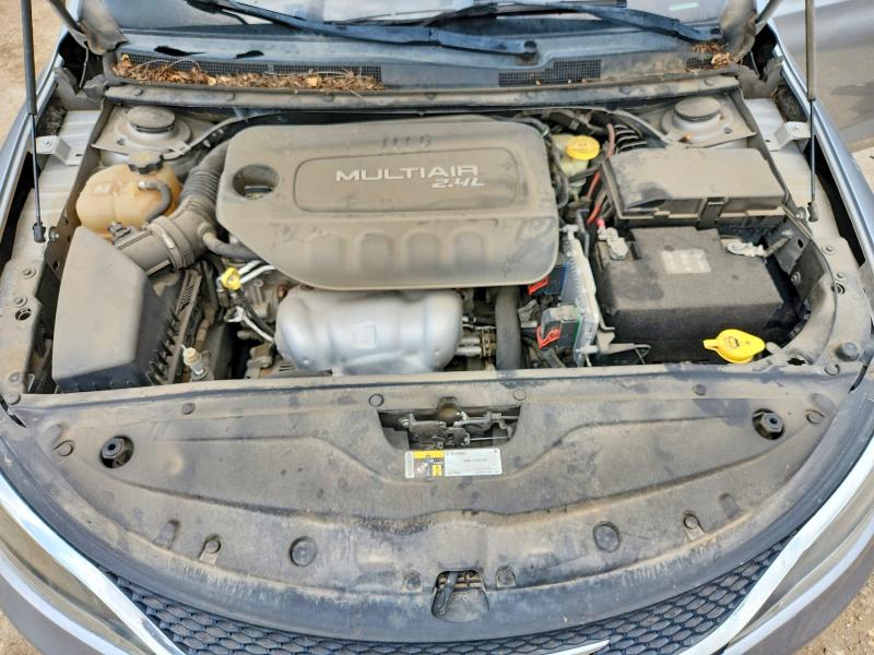 2015 Chrysler 200 მანქანა იყიდება აუქციონზე, vin: 1C3CCCAB5FN688731, აუქციონის ნომერი: 53292666