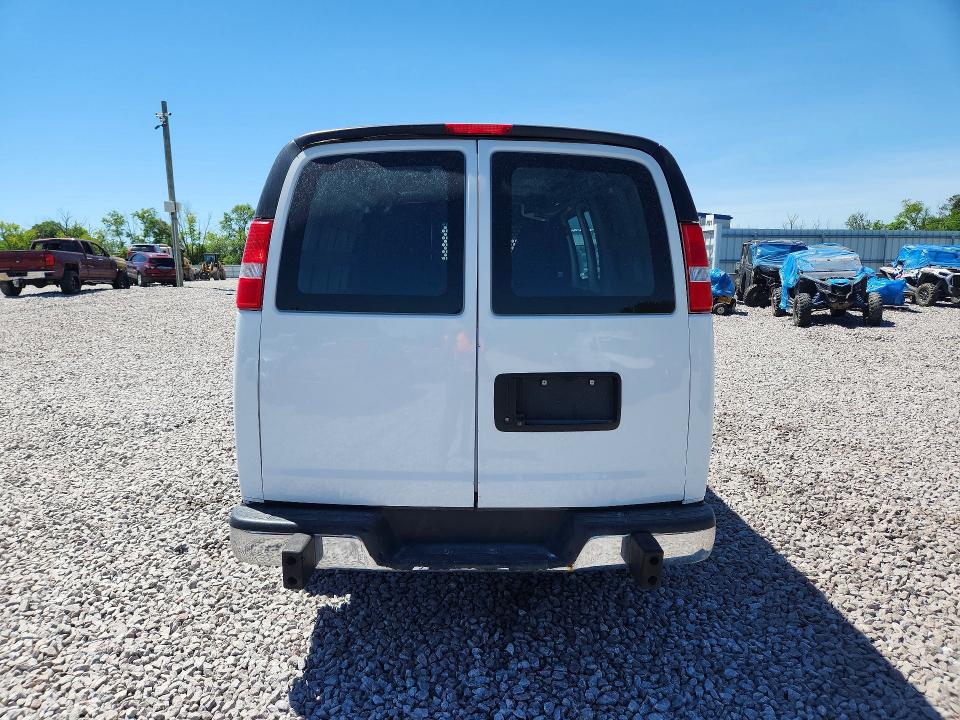 52337466 :رقم المزاد ، 1GCWGAFG1L1179647 vin ، 2020 Chevrolet Express 2500 مزاد بيع