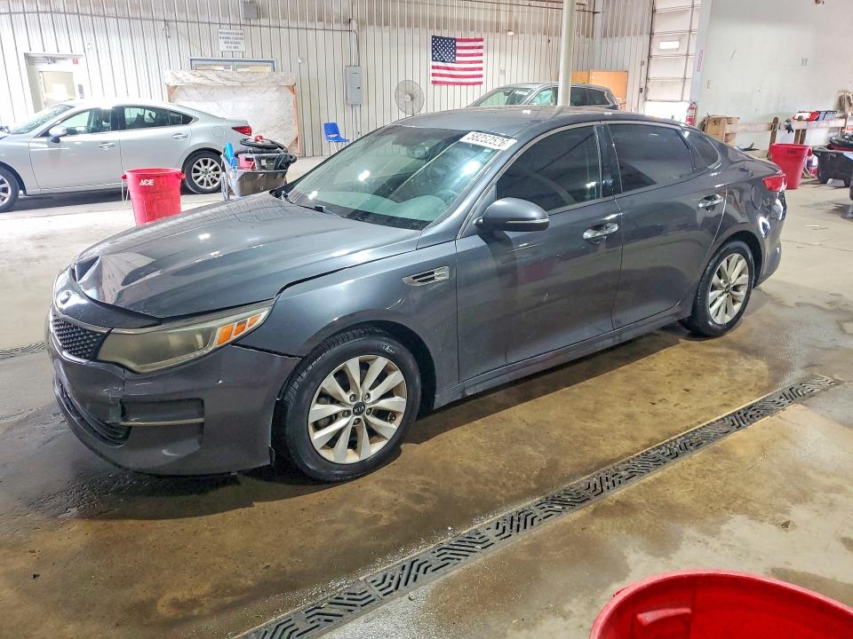 Auction sale of the 2018 Kia Optima, vin: 5XXGU4L33JG185077, lot number: 58252526