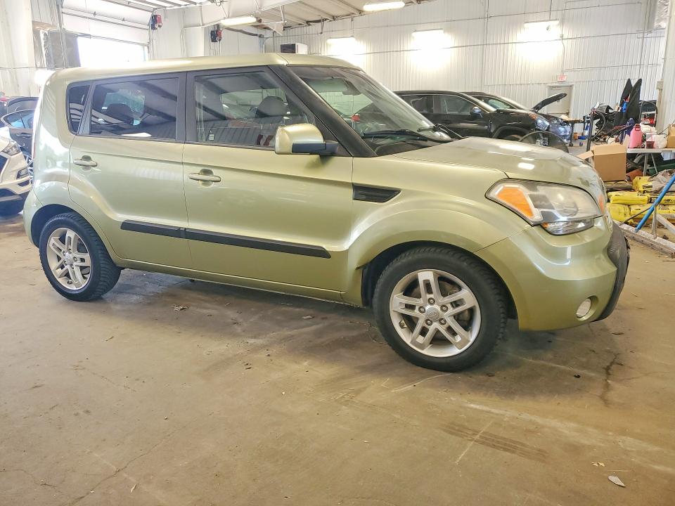 59356806 :رقم المزاد ، KNDJT2A24B7303042 vin ، 2011 Kia Soul مزاد بيع