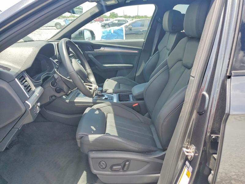2020 Audi Q5 მანქანა იყიდება აუქციონზე, vin: WA1FNAFY5L2103237, აუქციონის ნომერი: 57320446