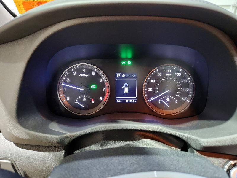 2017 Hyundai Tucson მანქანა იყიდება აუქციონზე, vin: KM8J3CA45HU460706, აუქციონის ნომერი: 55840196