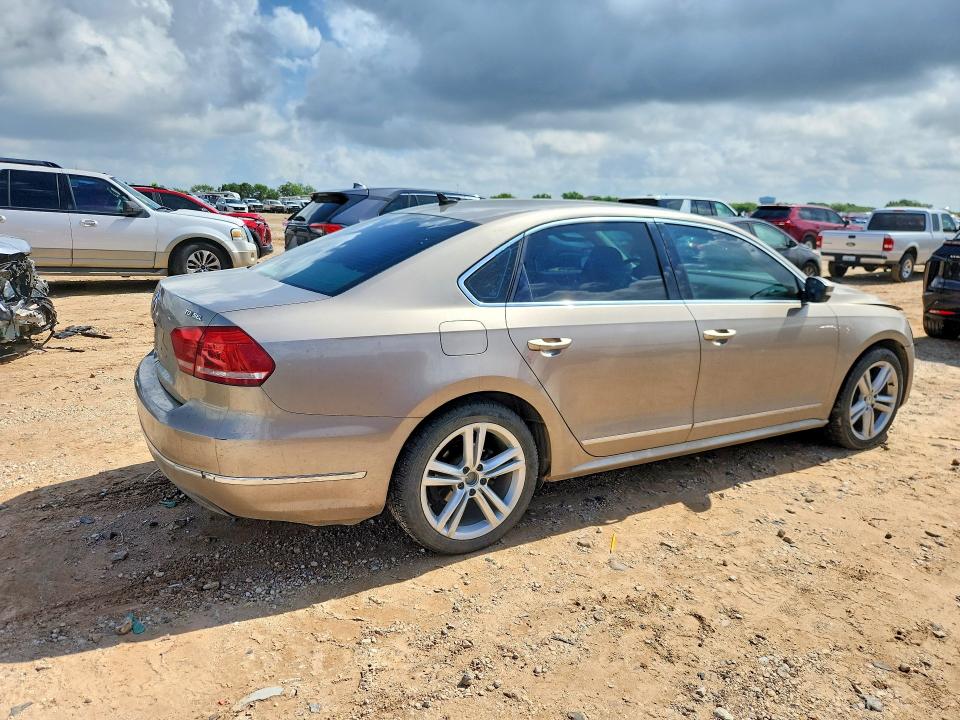 2015 Volkswagen Passat მანქანა იყიდება აუქციონზე, vin: 1VWCV7A36FC048512, აუქციონის ნომერი: 56889216