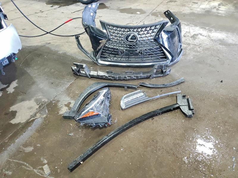 57601856 :رقم المزاد ، JTHUCJDH6S2000377 vin ، 2025 Lexus Ux 300h مزاد بيع