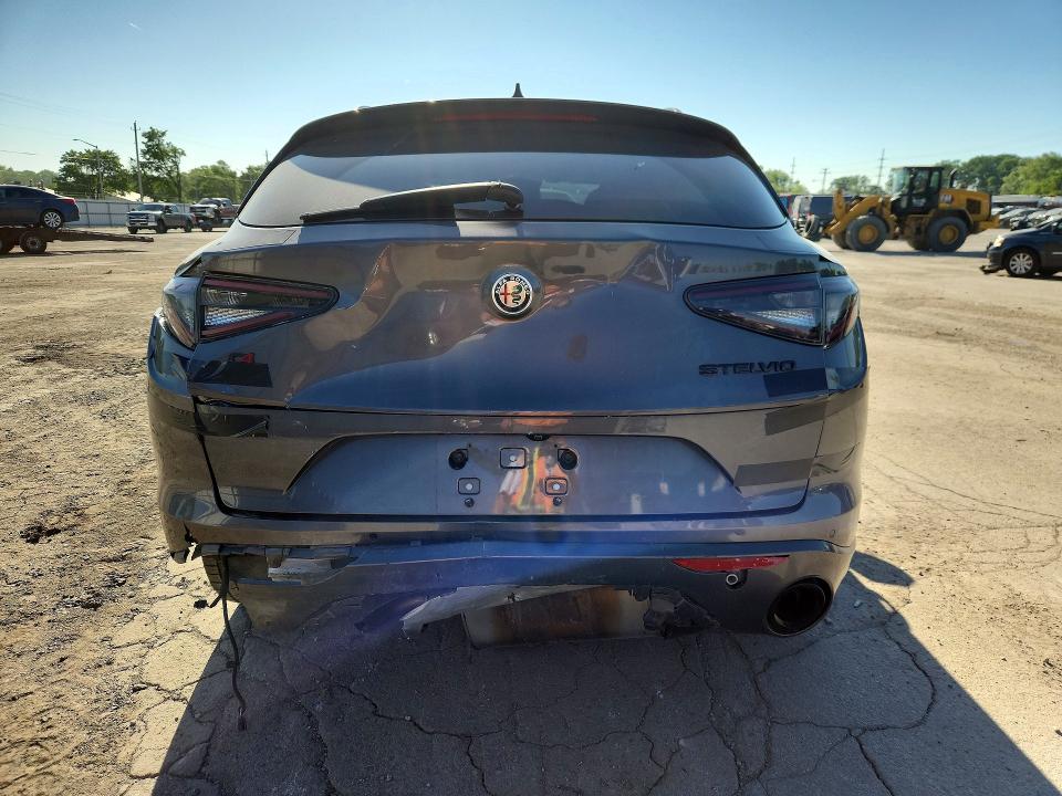 Продажа на аукционе авто 2021 Alfa Romeo Stelvio, vin: ZASPAKBN5M7D02601, номер лота: 55775176