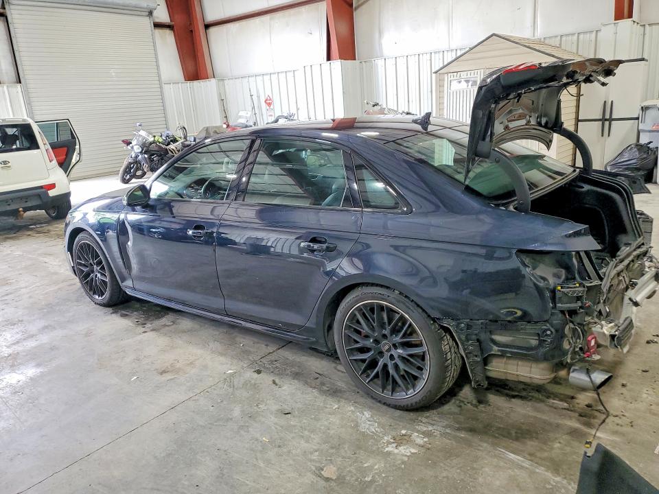 Продаж на аукціоні авто 2018 Audi A4, vin: WAUENAF44JA130427, номер лоту: 58069636